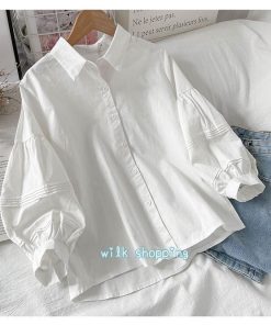白シャツ シャツブラウス 春夏 きれいめ 七分袖 春物 レディース 前開き ボリューム袖 ゆったり 折襟 ボタン留め デザイン 大きいサイズ 無地